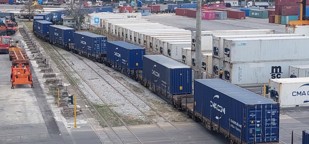 Η ΟΛΘ επεκτείνει τις υπηρεσίες συνδυασμένων μεταφορών στα Σκόπια Η ΟΛΘ επεκτείνει τις υπηρεσίες συνδυασμένων μεταφορών στα Σκόπια